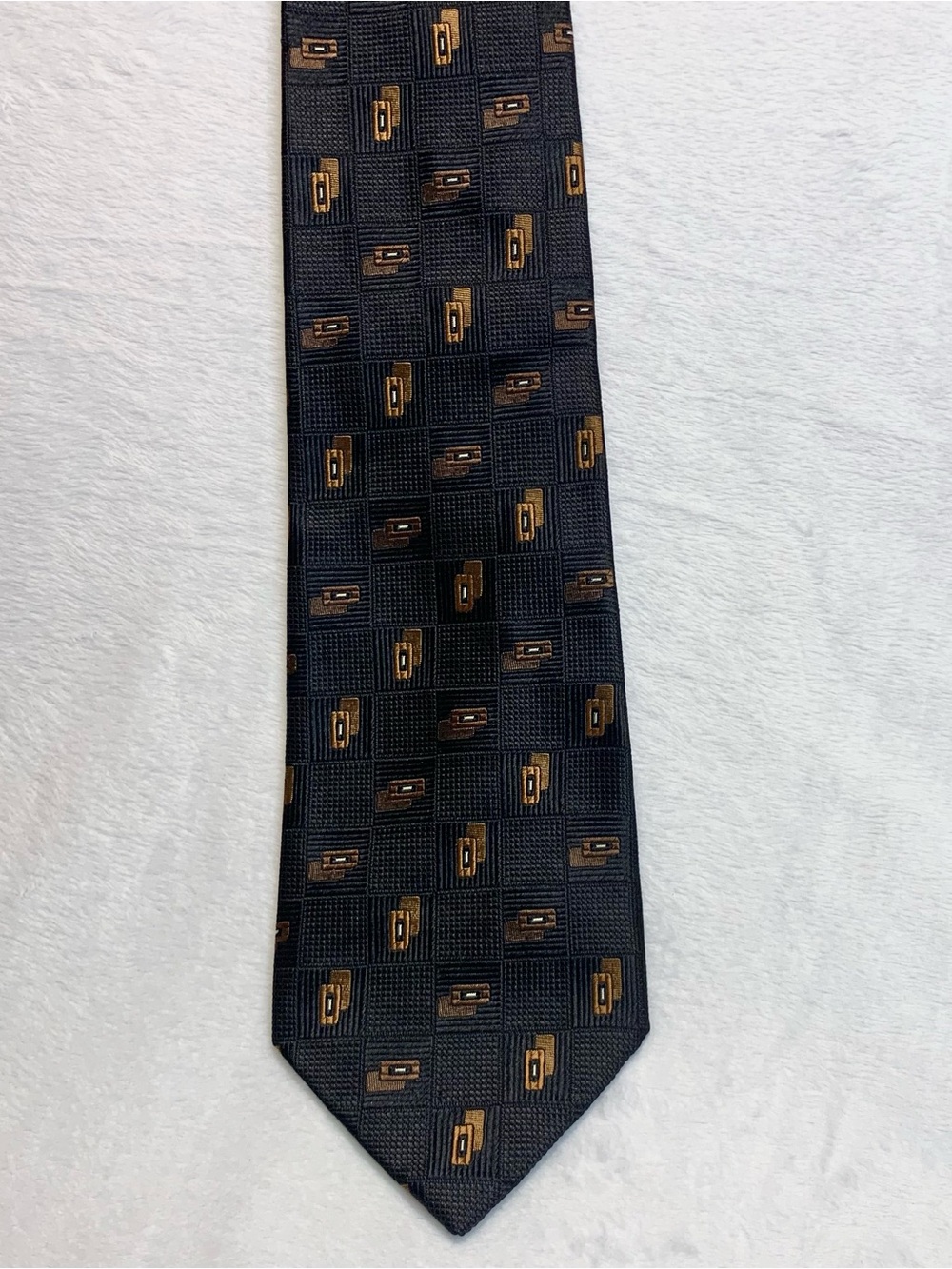 Barneys New York Vintage Men's Necktie Brown, Made in Italy, 100% Silk